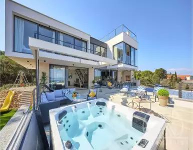 Buy in Croatia for 2750000€