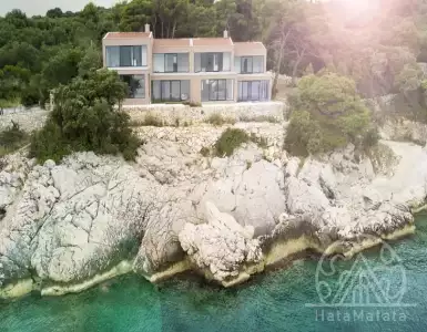 Buy in Croatia for 5000000€