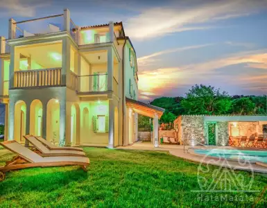 Buy in Croatia for 1040000€