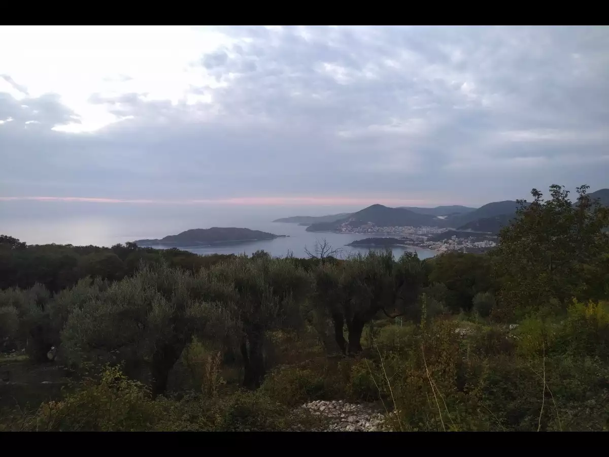 Land 1m² in Montenegro, Sveti-Stefan. Priced at 590000€ rent photo-3