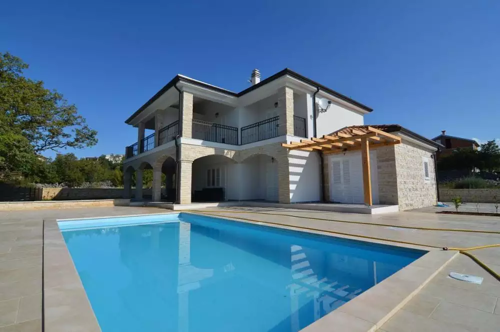Villa 209m² in Croatia, Krka. Priced at 1000000€ rent photo-1
