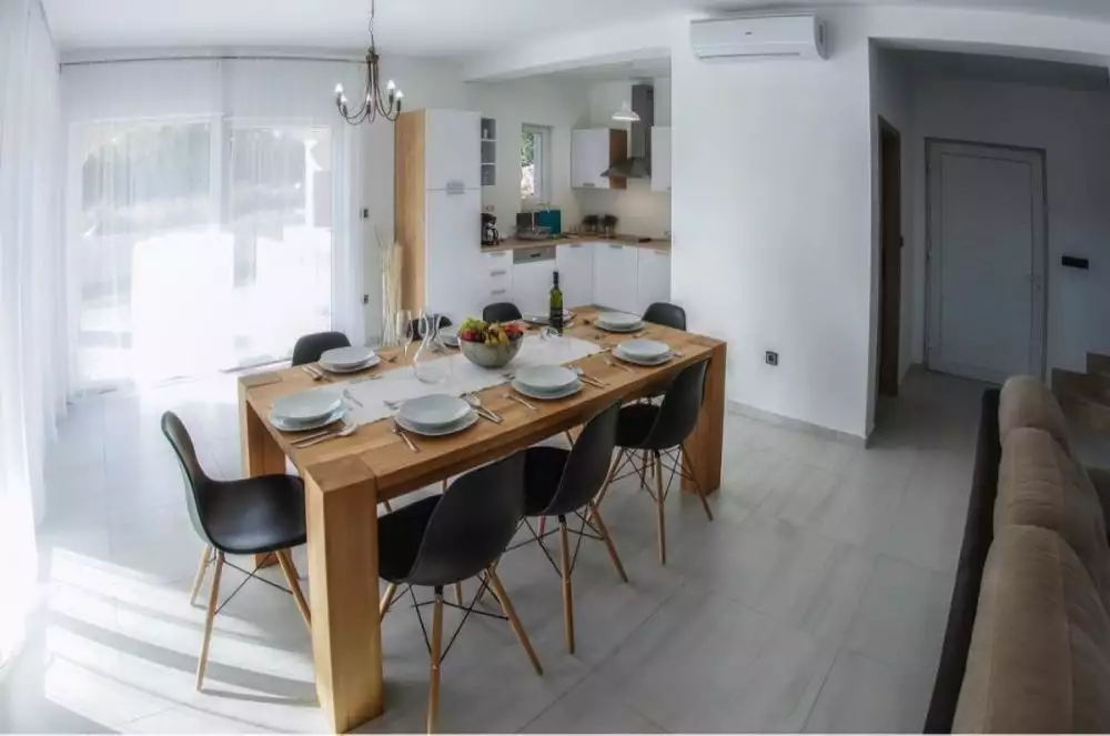 Villa 209m² in Croatia, Krka. Priced at 1000000€ rent photo-3