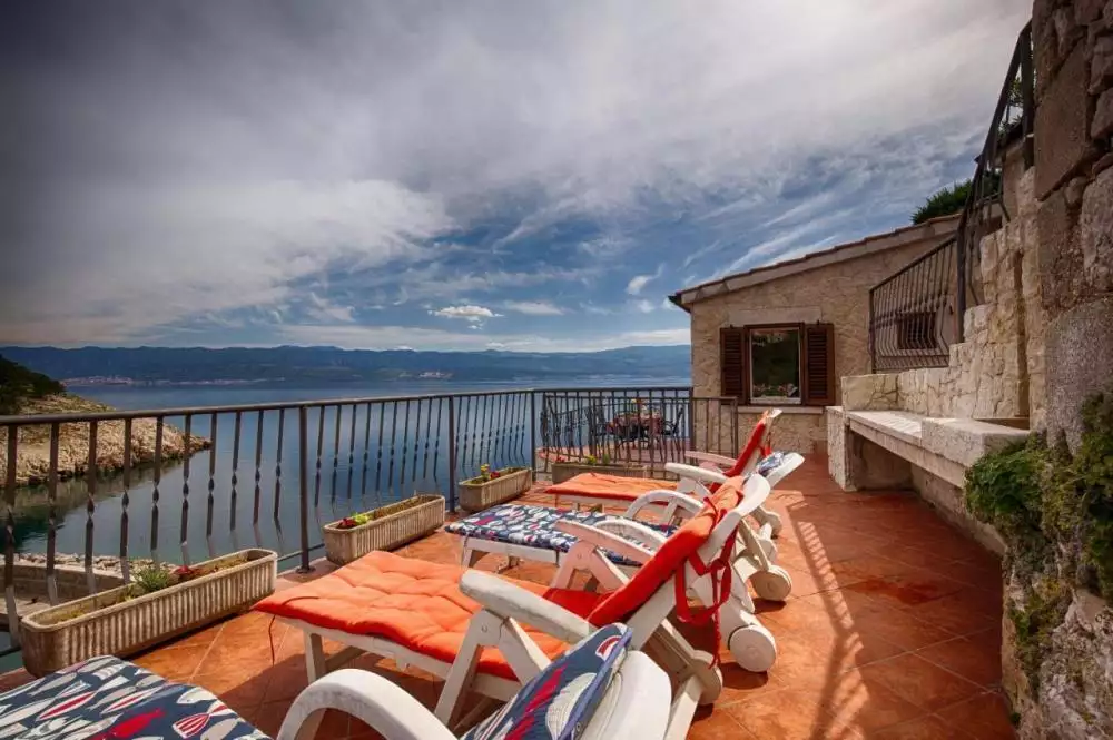 Villa 120m² in Croatia, Krka. Priced at 960000€ rent photo-4