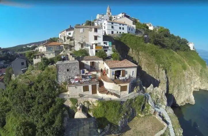 Villa 120m² in Croatia, Krka. Priced at 960000€ rent photo-6