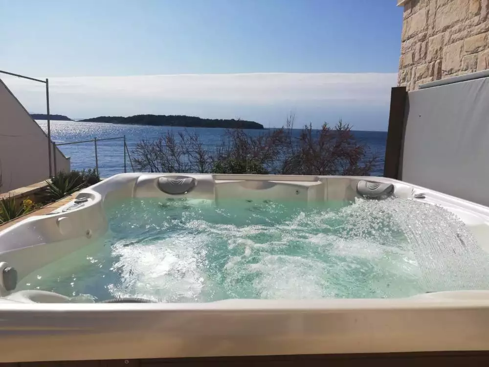 Villa 250m² in Croatia, Korcula. Priced at 1450000€ rent photo-3