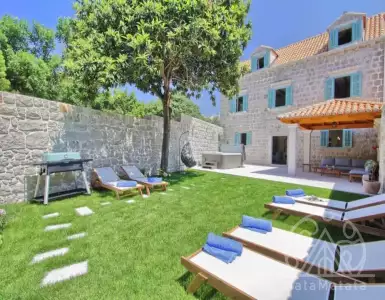 Buy in Croatia for 3000000€