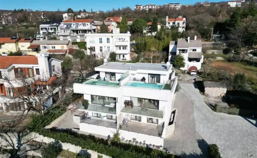 Villa 241m² in Croatia, Pobri. Priced at 1350000€ rent photo-2