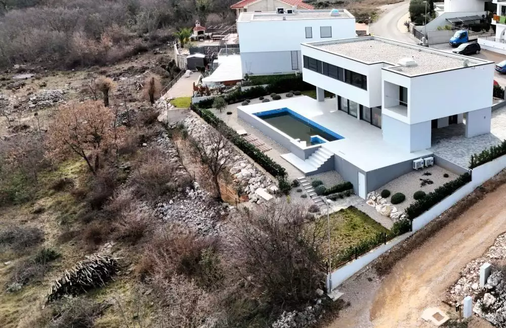 Villa 210m² in Croatia, Krka. Priced at 1350000€ rent photo-6