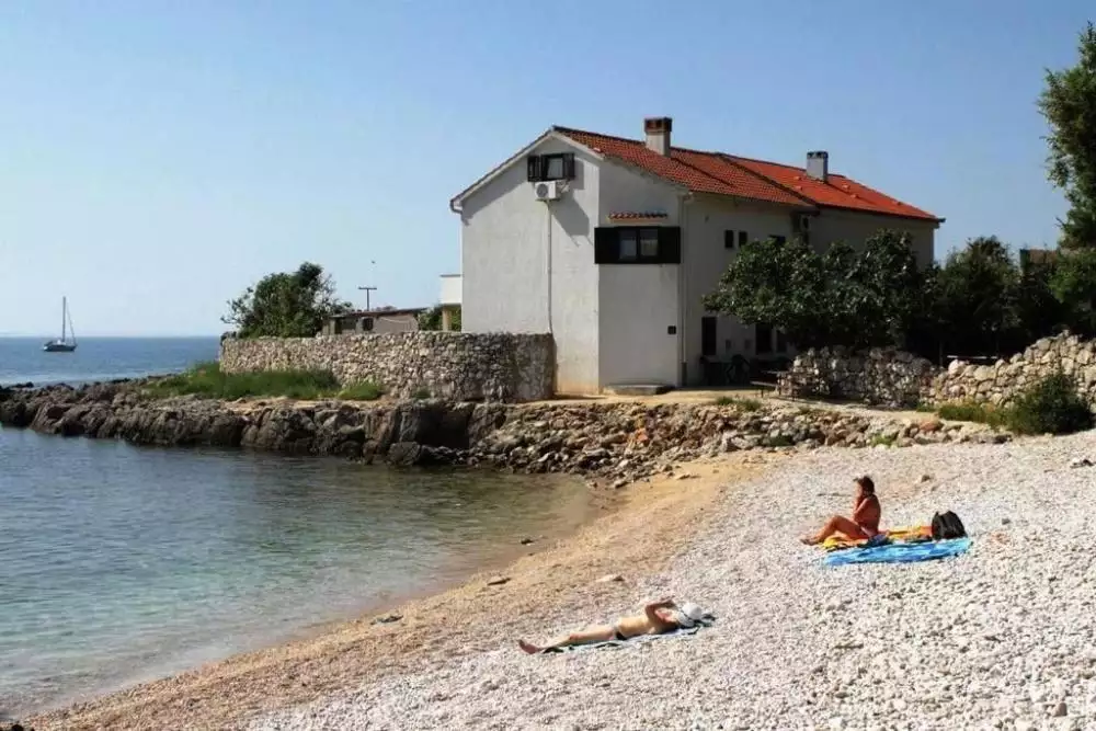Villa 150m² in Croatia, Krka. Priced at 3000000€ rent photo-3