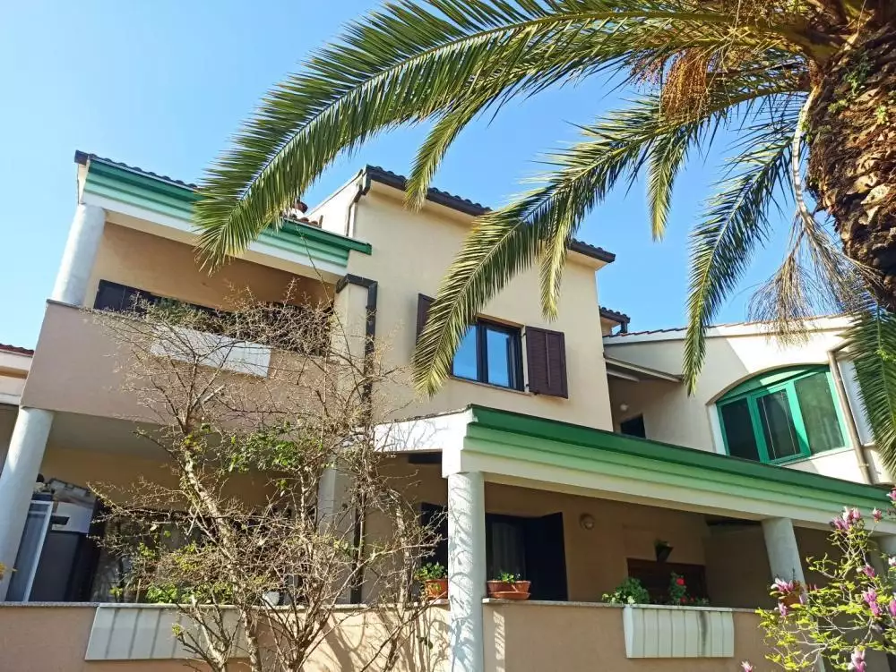 Hotels 550m² in Croatia, Pula. Priced at 1650000€ rent photo-2