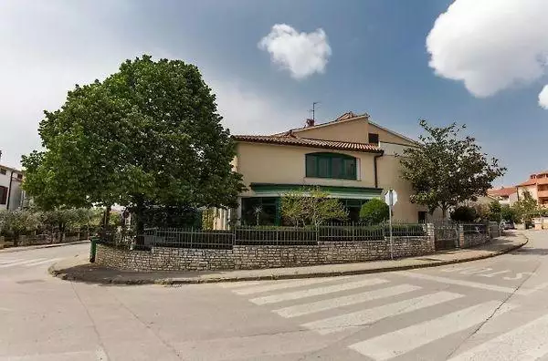 Hotels 550m² in Croatia, Pula. Priced at 1650000€ rent photo-4