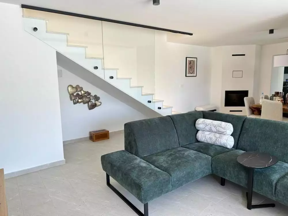 Villa 328m² in Croatia, Poljane. Priced at 1000000€ rent photo-6