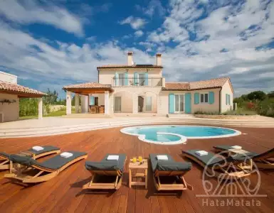 Buy in Croatia for 1133000€