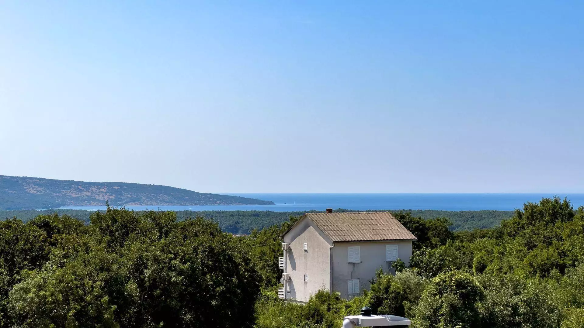 Villa 150m² in Croatia, Krka. Priced at 850000€ rent photo-4