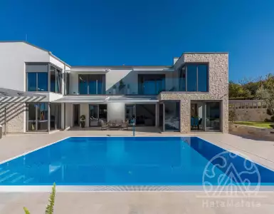 Buy in Croatia for 1800000€