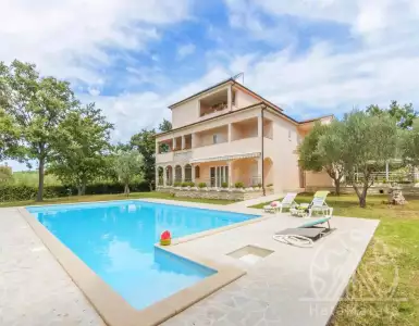 Buy in Croatia for 2600000€