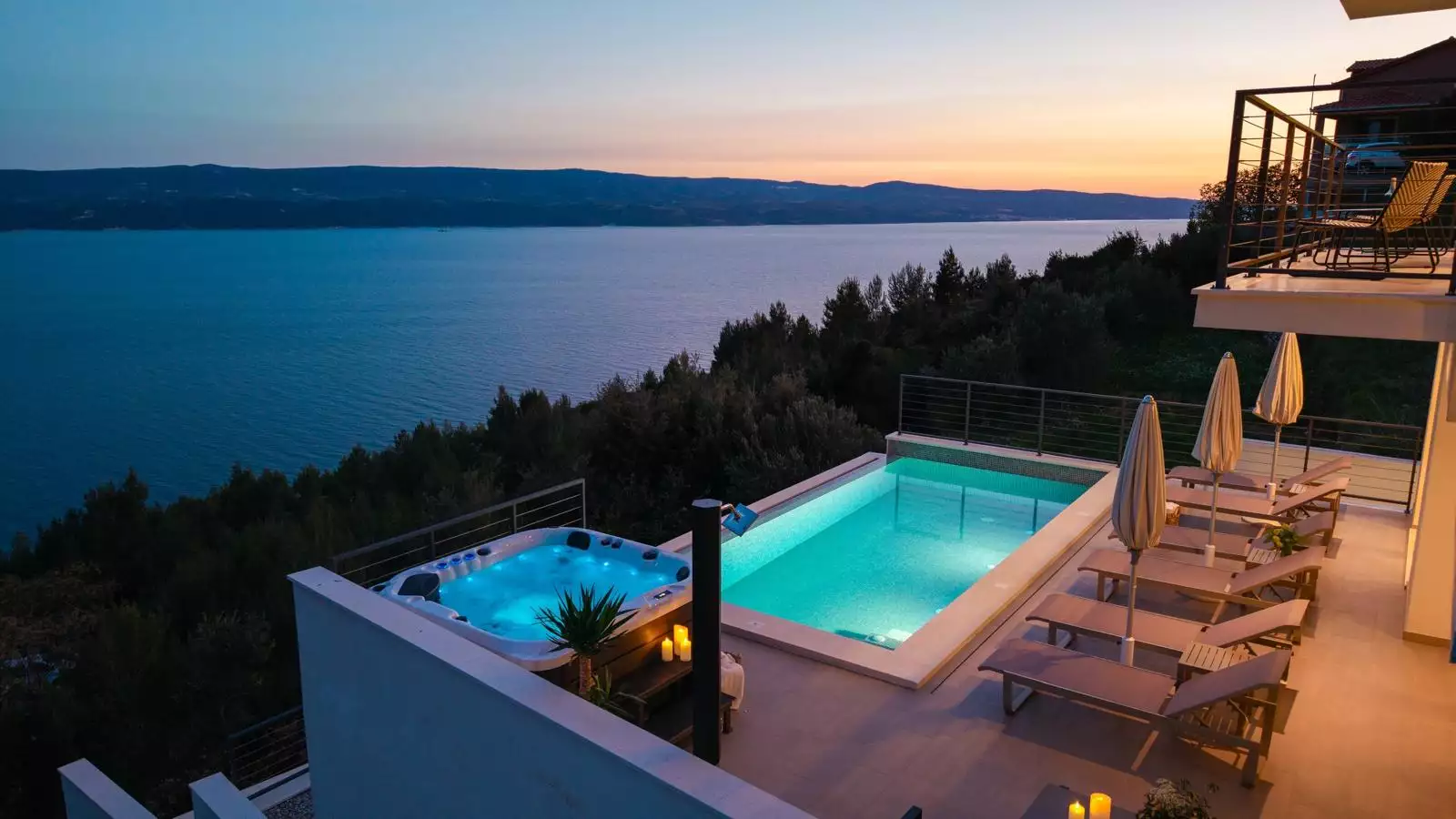 House 224m² in Croatia, Omis. Priced at 1500000€ rent photo-12