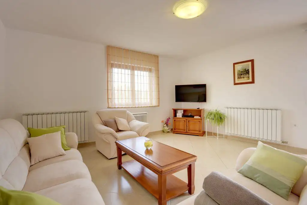 House 420m² in Croatia, Pazin. Priced at 850000€ rent photo-40