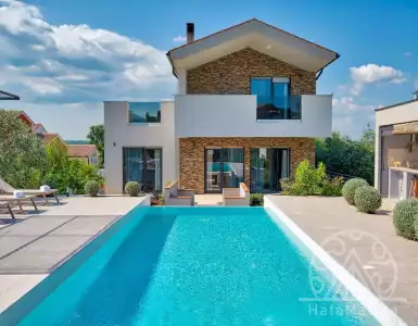 Buy in Croatia for 1040000€