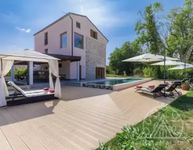 Buy in Croatia for 690000€