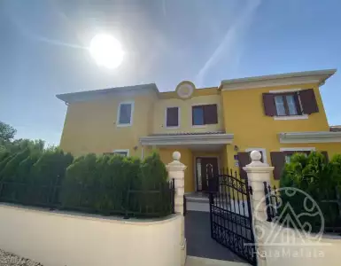 Buy in Croatia for 890000€