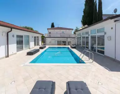 Buy in Croatia for 1990000€