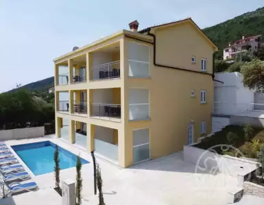 Buy in Croatia for 990000€