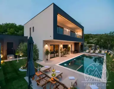 Buy in Croatia for 1100000€