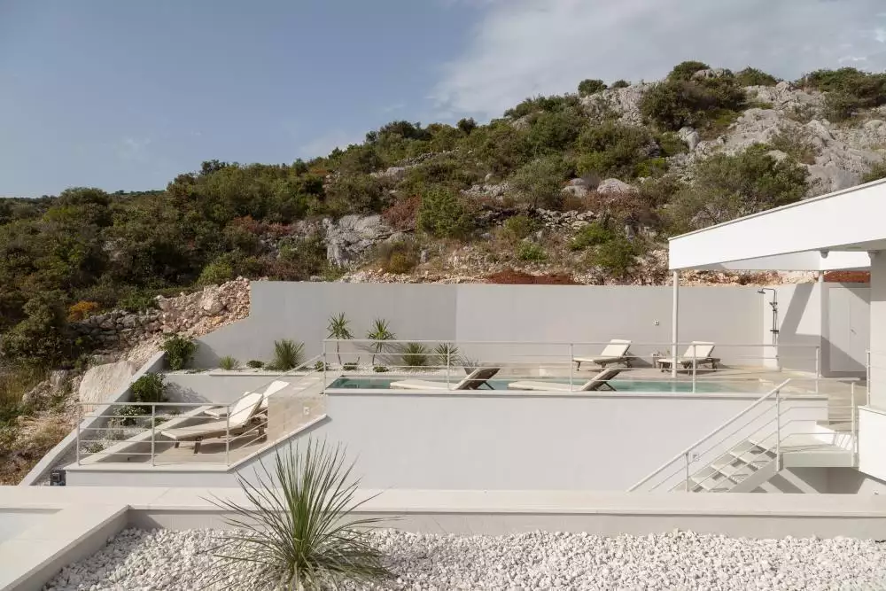 Villa 287m² in Croatia, Rogoznica. Priced at 1850000€ rent photo-12