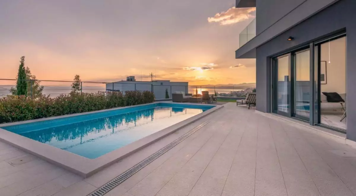 Villa 320m² in Croatia, Podstrana. Priced at 1700000€ rent photo-2