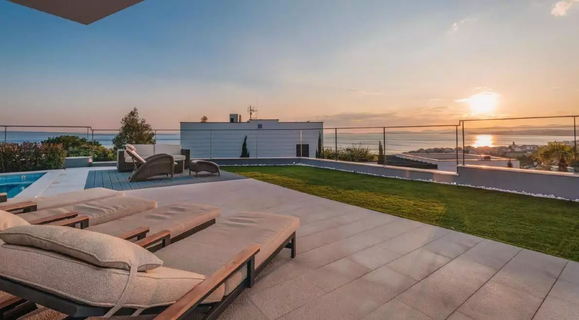 Villa 320m² in Croatia, Podstrana. Priced at 1700000€ rent photo-5