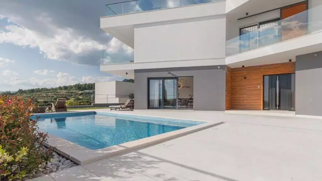 Villa 320m² in Croatia, Podstrana. Priced at 1700000€ rent photo-23