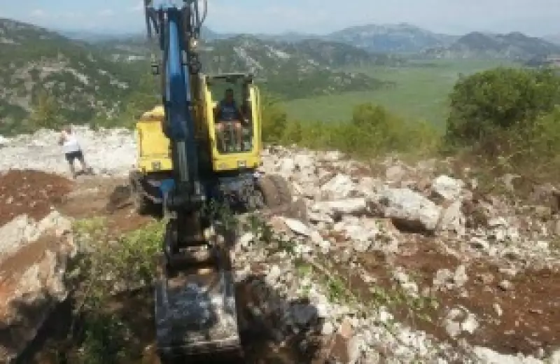 Land 1m² in Montenegro, Virpazar. Priced at 60000€ rent photo-3