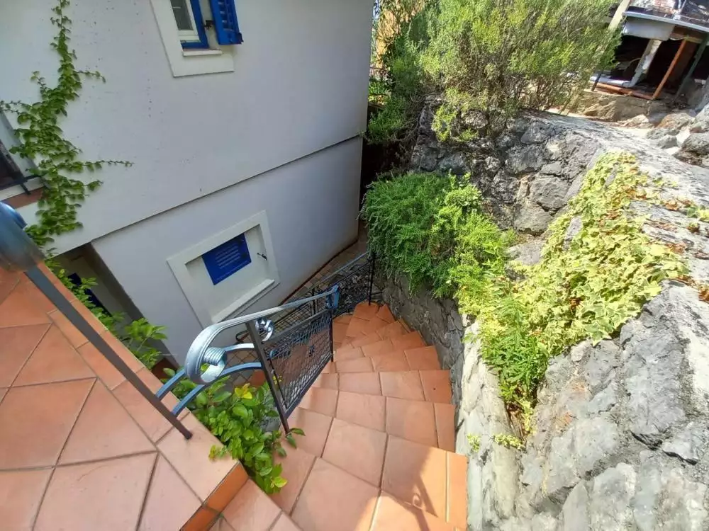 Villa 366m² in Croatia, Pobri. Priced at 730000€ rent photo-2