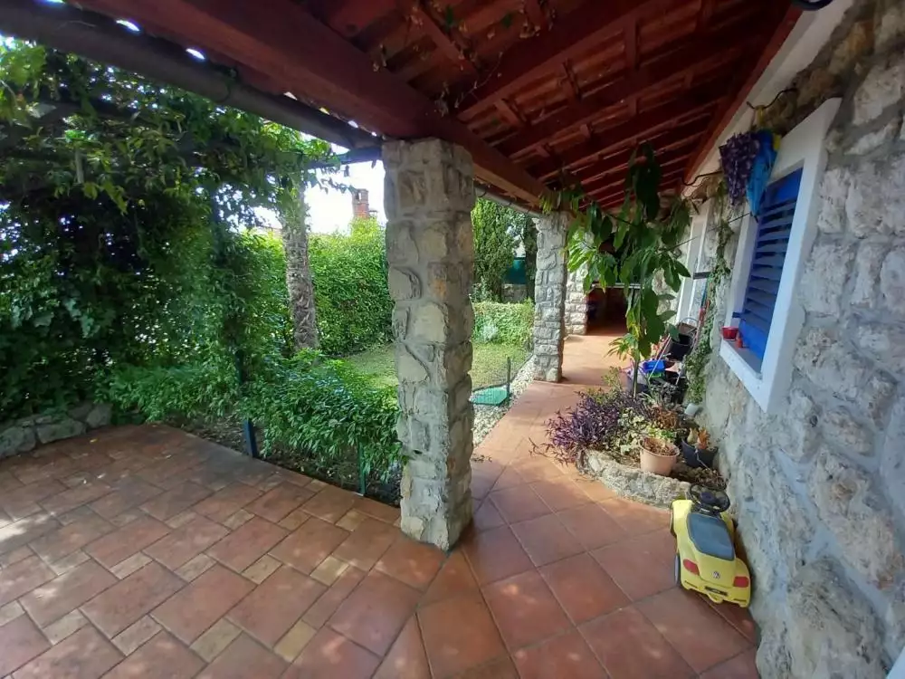 Villa 366m² in Croatia, Pobri. Priced at 730000€ rent photo-8