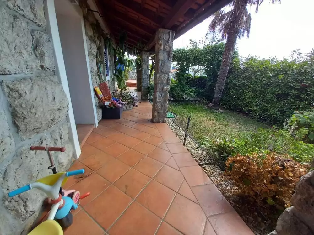 Villa 366m² in Croatia, Pobri. Priced at 730000€ rent photo-9