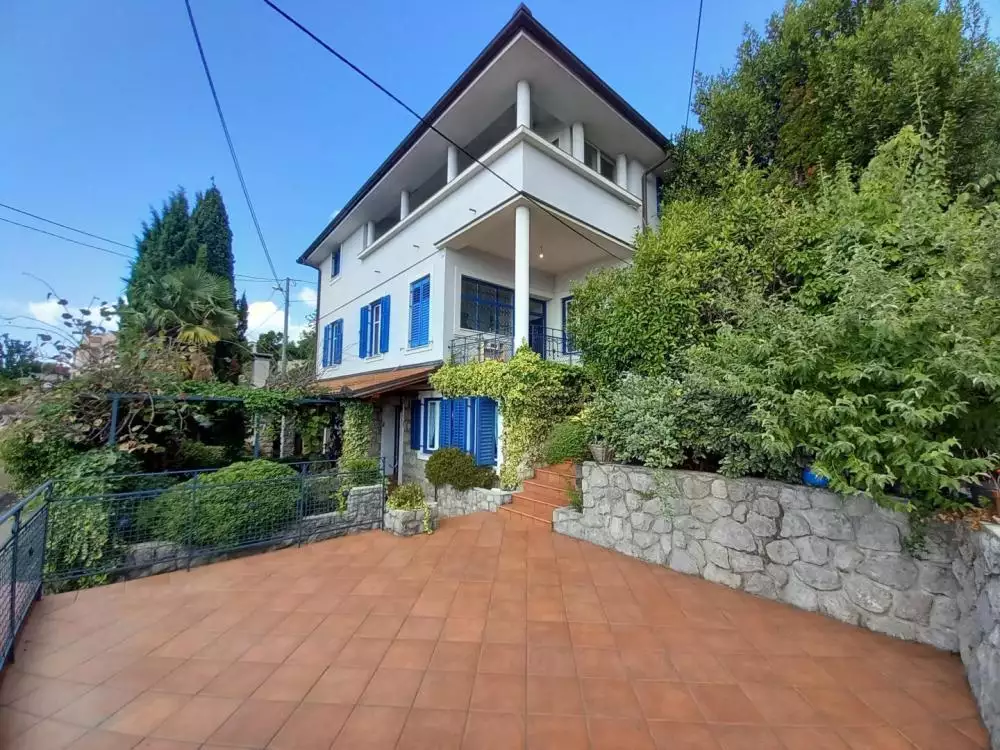 Villa 366m² in Croatia, Pobri. Priced at 730000€ rent photo-25