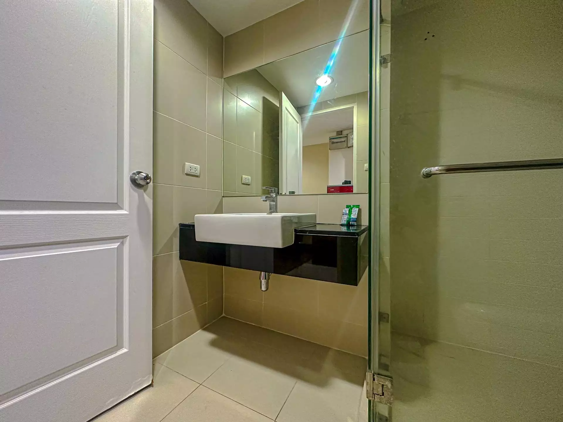 Flat 47m² in Thailand, Bangkok. Priced at 281564$ rent photo-3