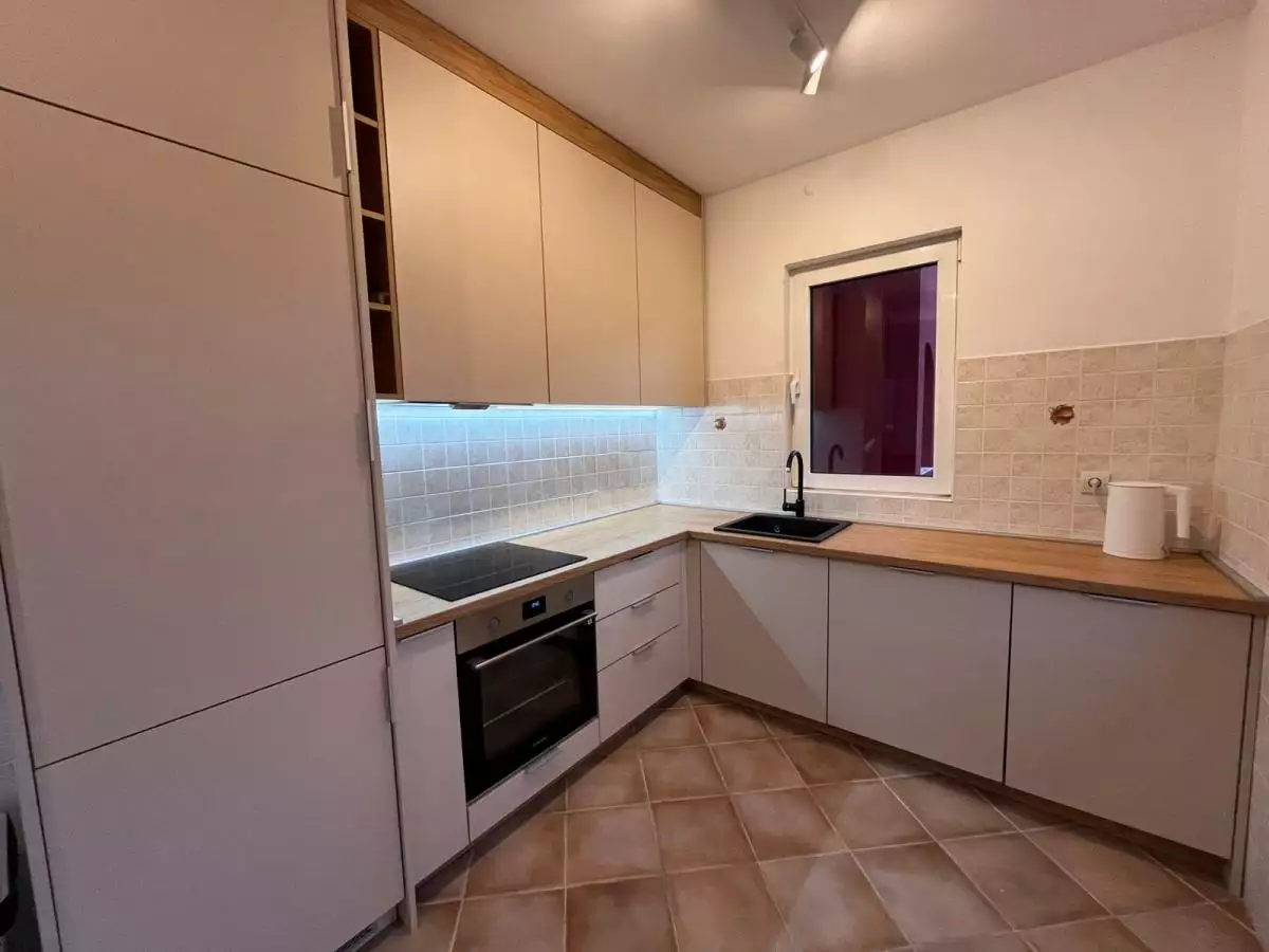 Flat 79m² in Montenegro, Lastva Grbaljska. Priced at 115000€ rent photo-1