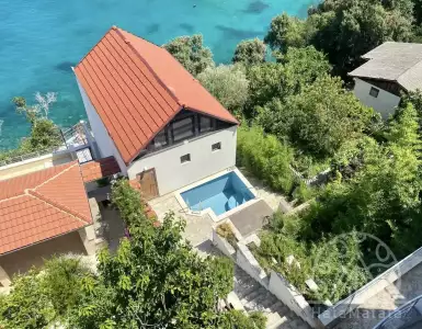 Buy in Montenegro for 1350000€