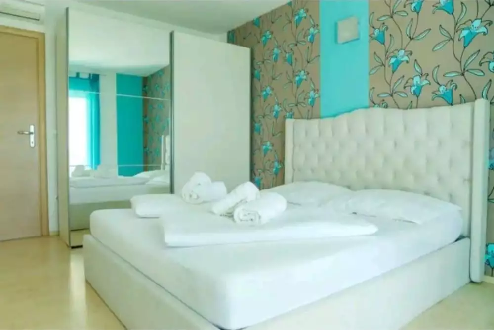 Villa 330m² in Croatia, Krka. Priced at 1800000€ rent photo-13