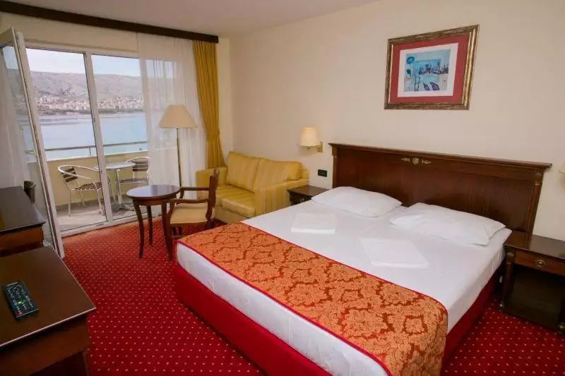 Hotels 3500m² in Spain, Lo Pagan. Priced at 4950000€ rent photo-9