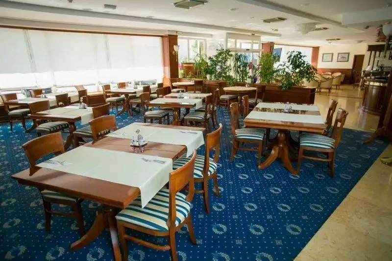 Hotels 3500m² in Spain, Lo Pagan. Priced at 4950000€ rent photo-15