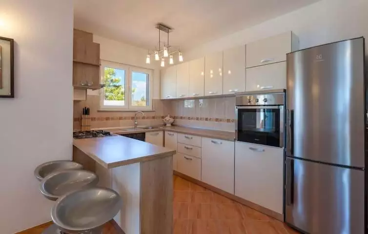 Hotels 340m² in Croatia, Podstrana. Priced at 1400000€ rent photo-10