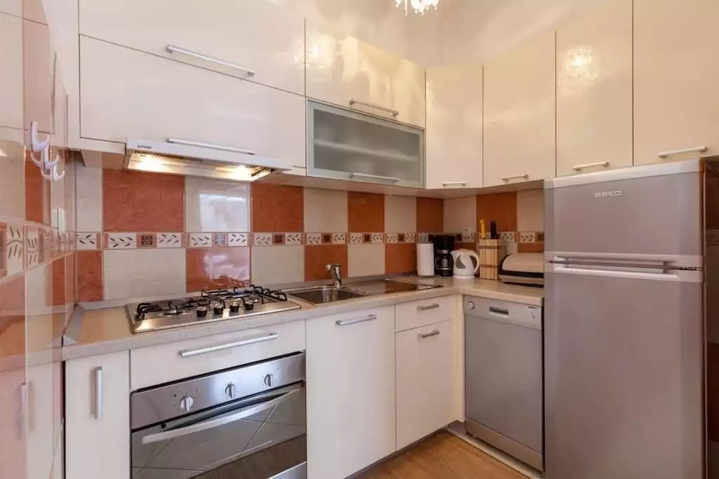 Hotels 340m² in Croatia, Podstrana. Priced at 1400000€ rent photo-23