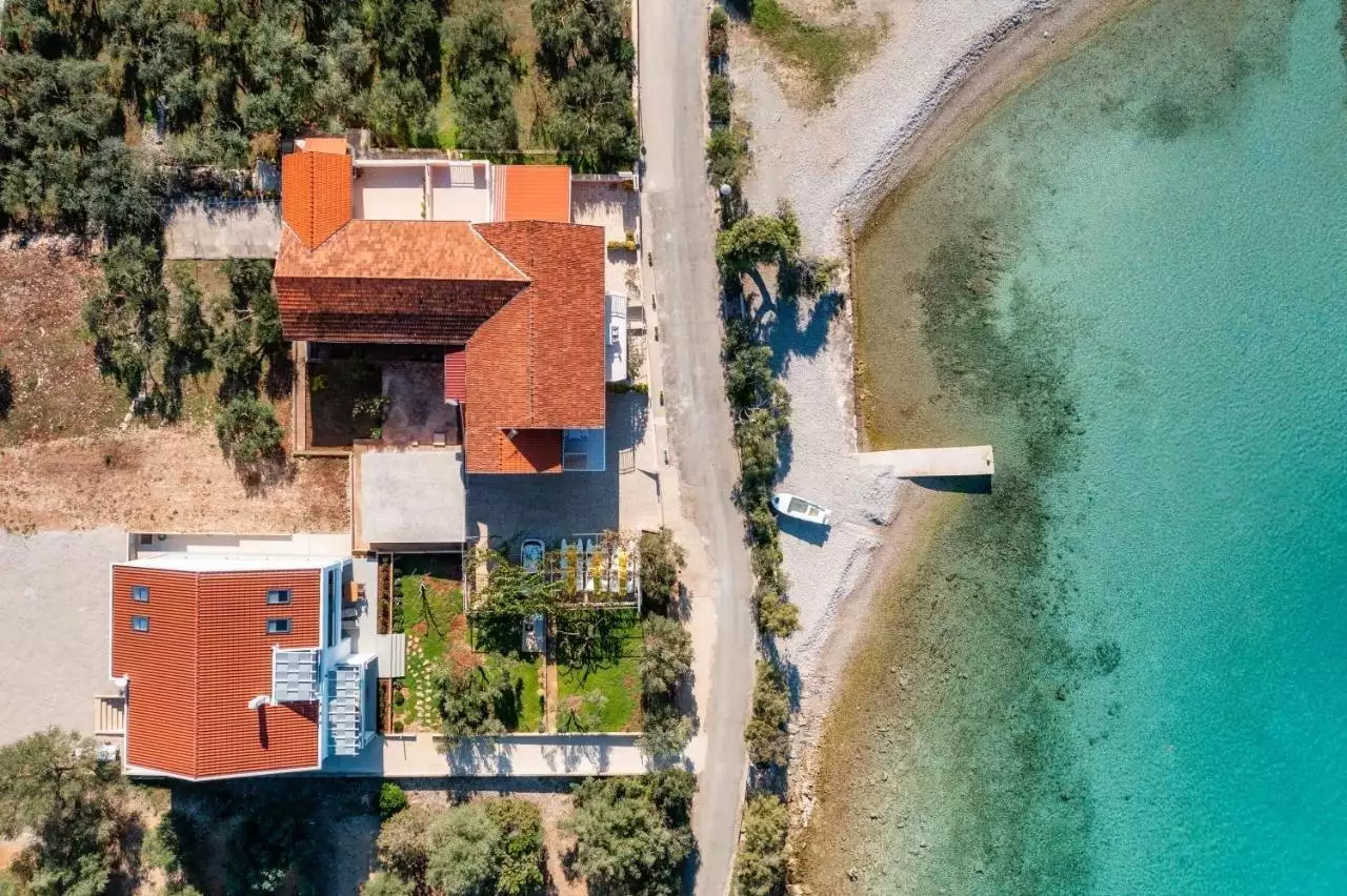 Hotels 450m² in Croatia, Pejesac. Priced at 1700000€ rent photo-4