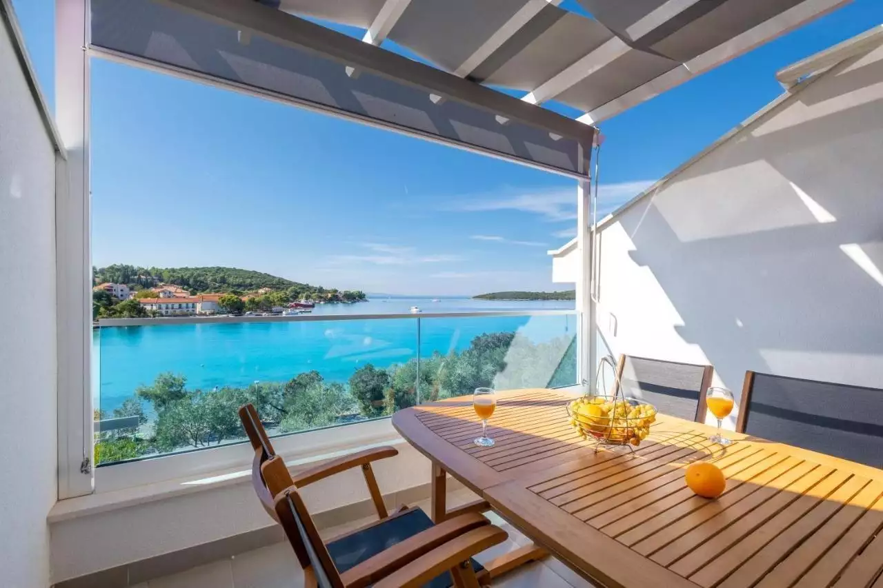 Hotels 450m² in Croatia, Pejesac. Priced at 1700000€ rent photo-7