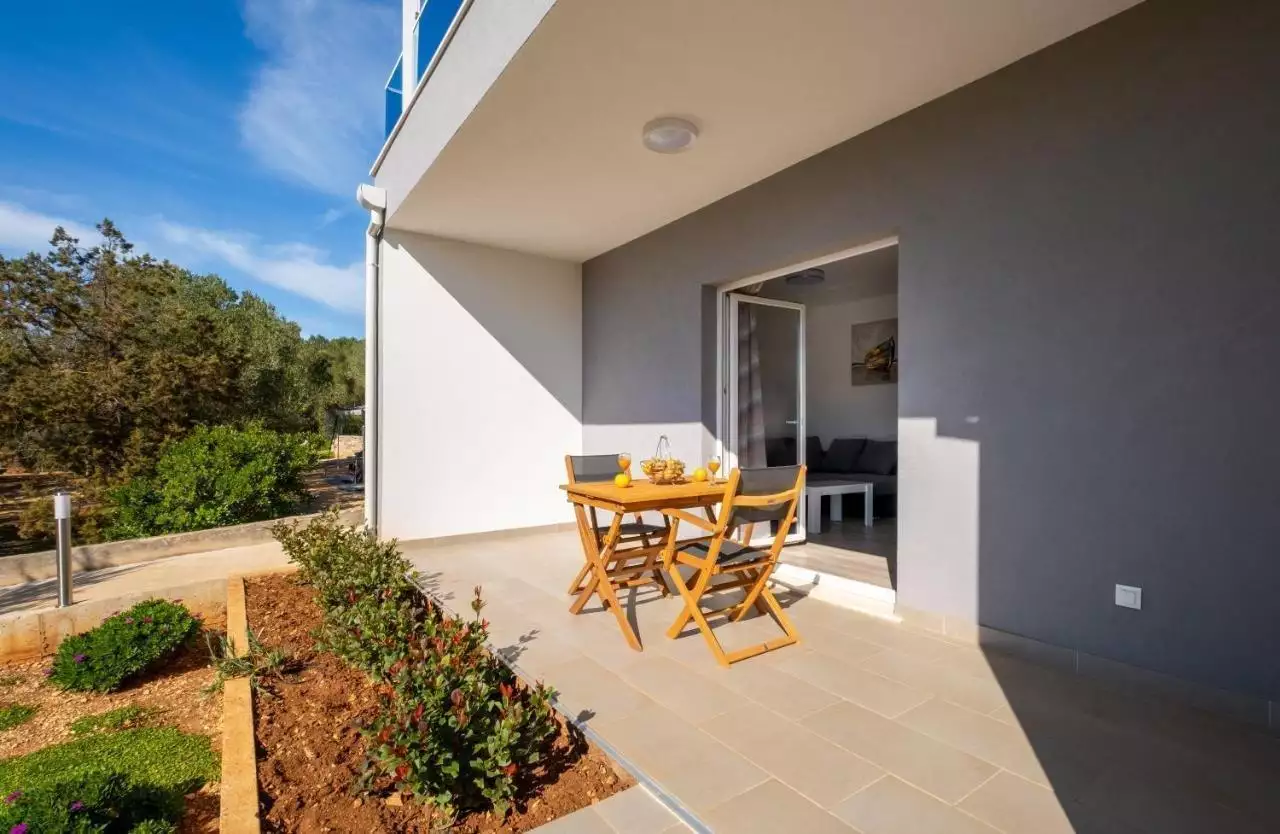 Hotels 450m² in Croatia, Pejesac. Priced at 1700000€ rent photo-23