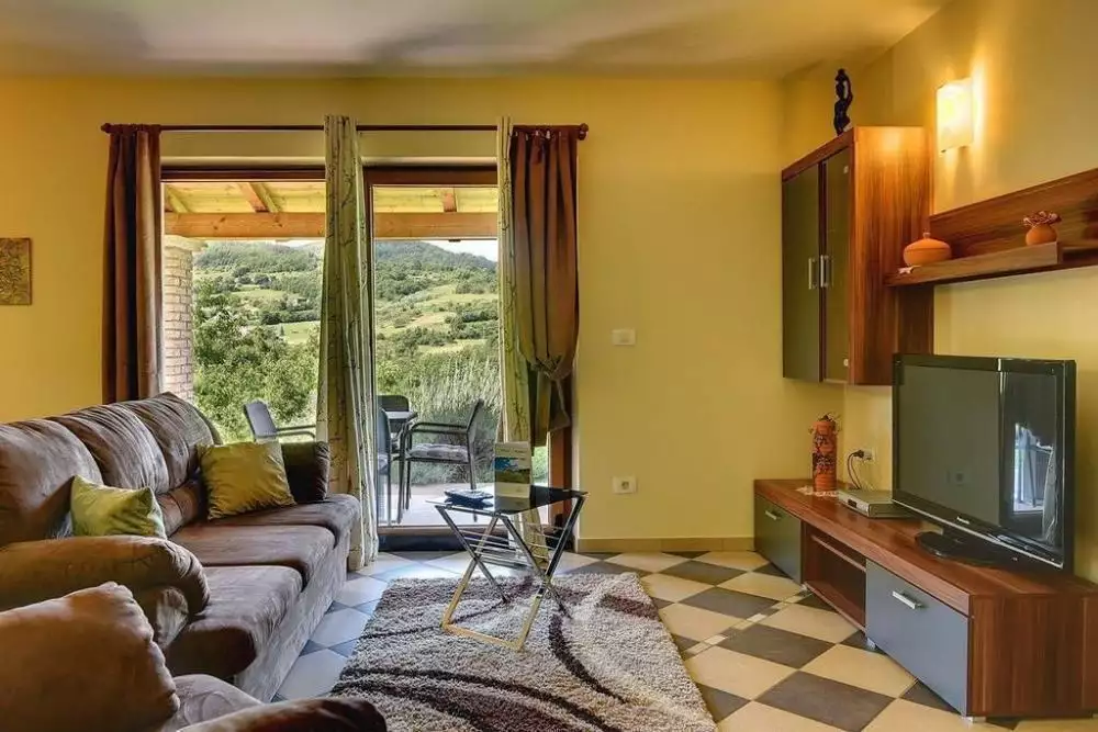 Villa 350m² in Croatia, Grdoselo. Priced at 700000€ rent photo-7