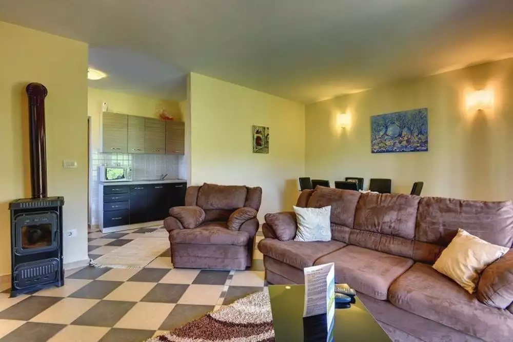 Villa 350m² in Croatia, Grdoselo. Priced at 700000€ rent photo-9